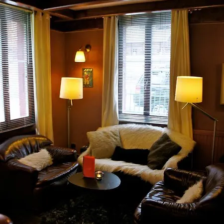 Des Alpes Otel 2*