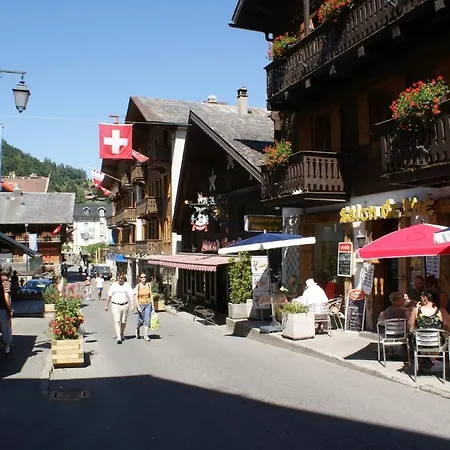 Otel Des Alpes Champéry