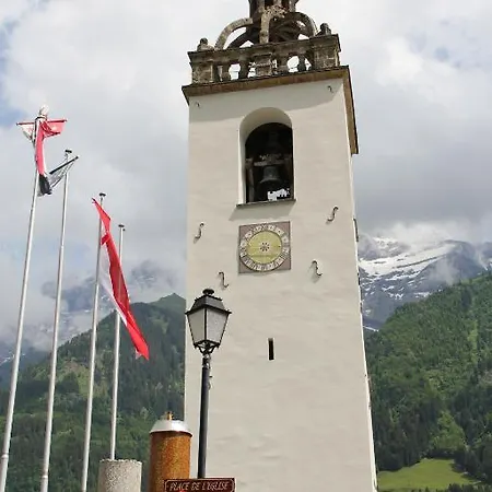 Des Alpes 2*
